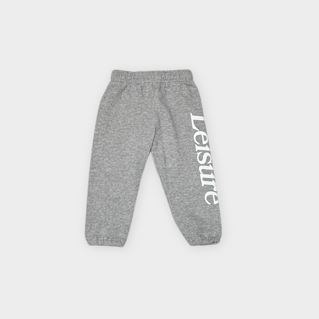 LEISURE LOGO SWEATS - GRAY & WHITE