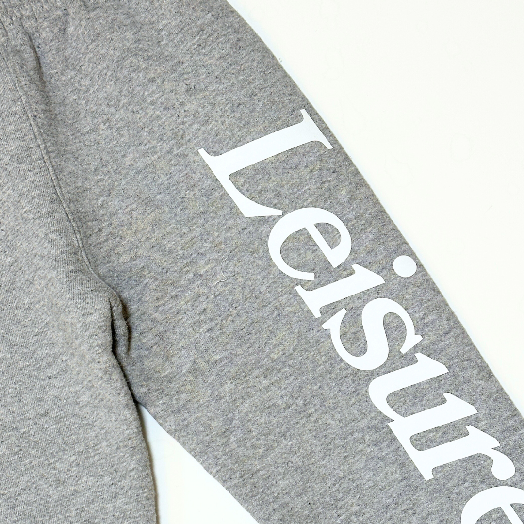 LEISURE LOGO SWEATS - GRAY & WHITE