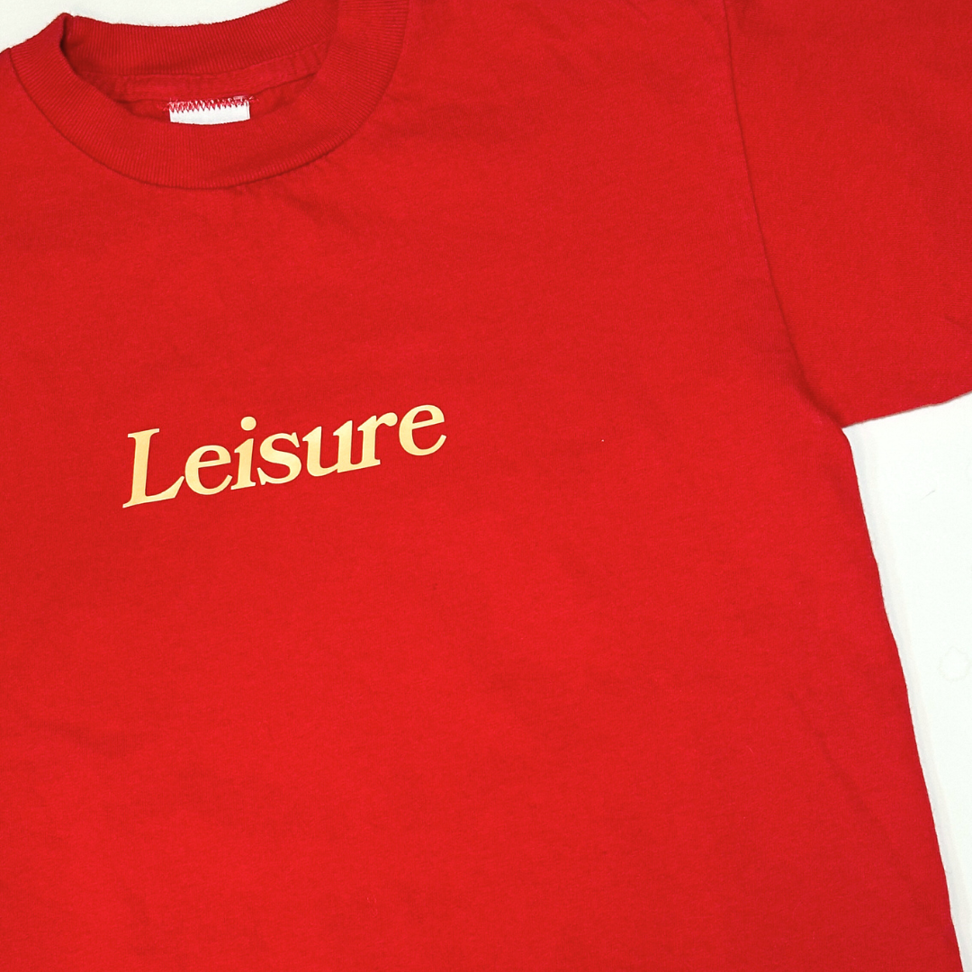 LEISURE TEE - RED