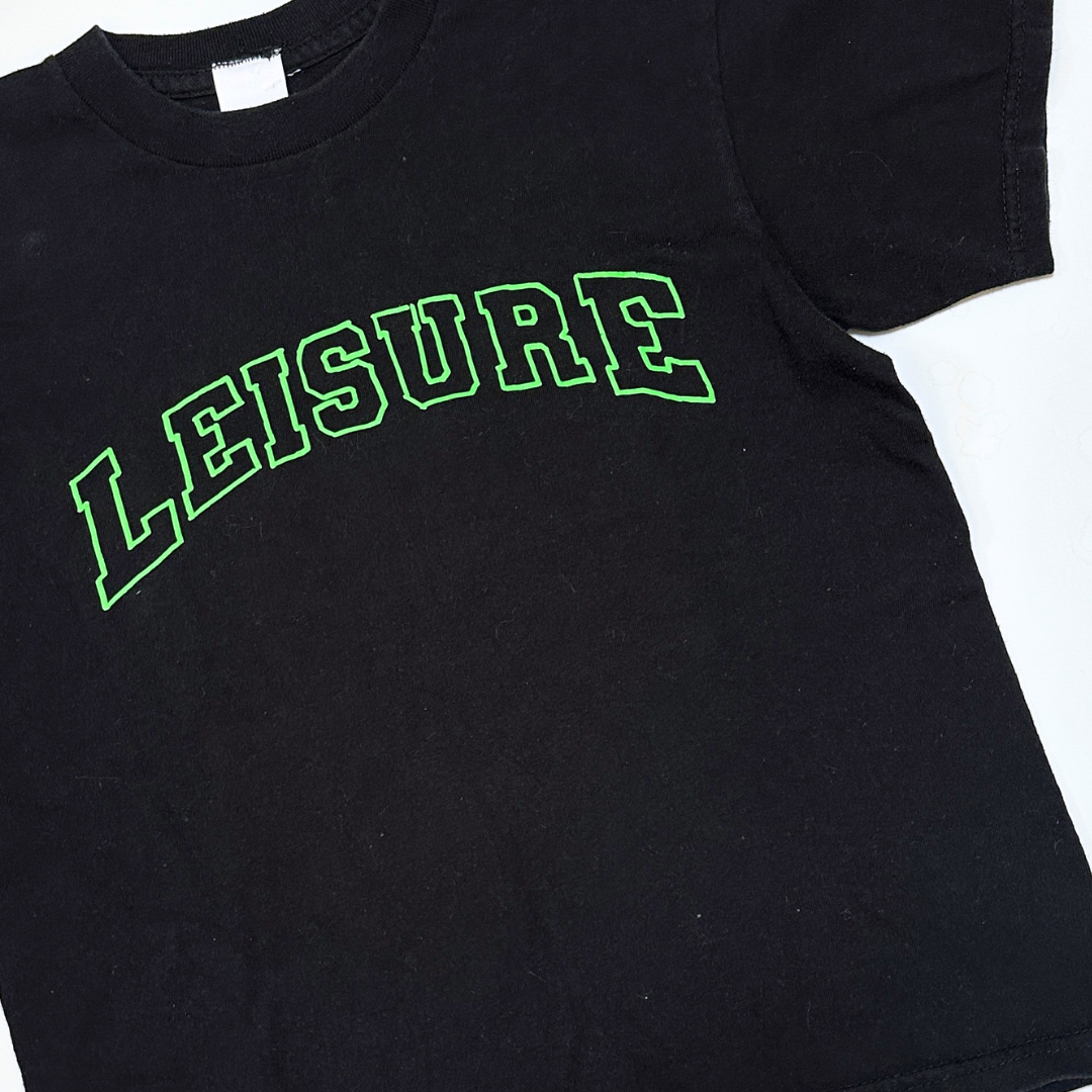 LEISURE TEE - BLACK